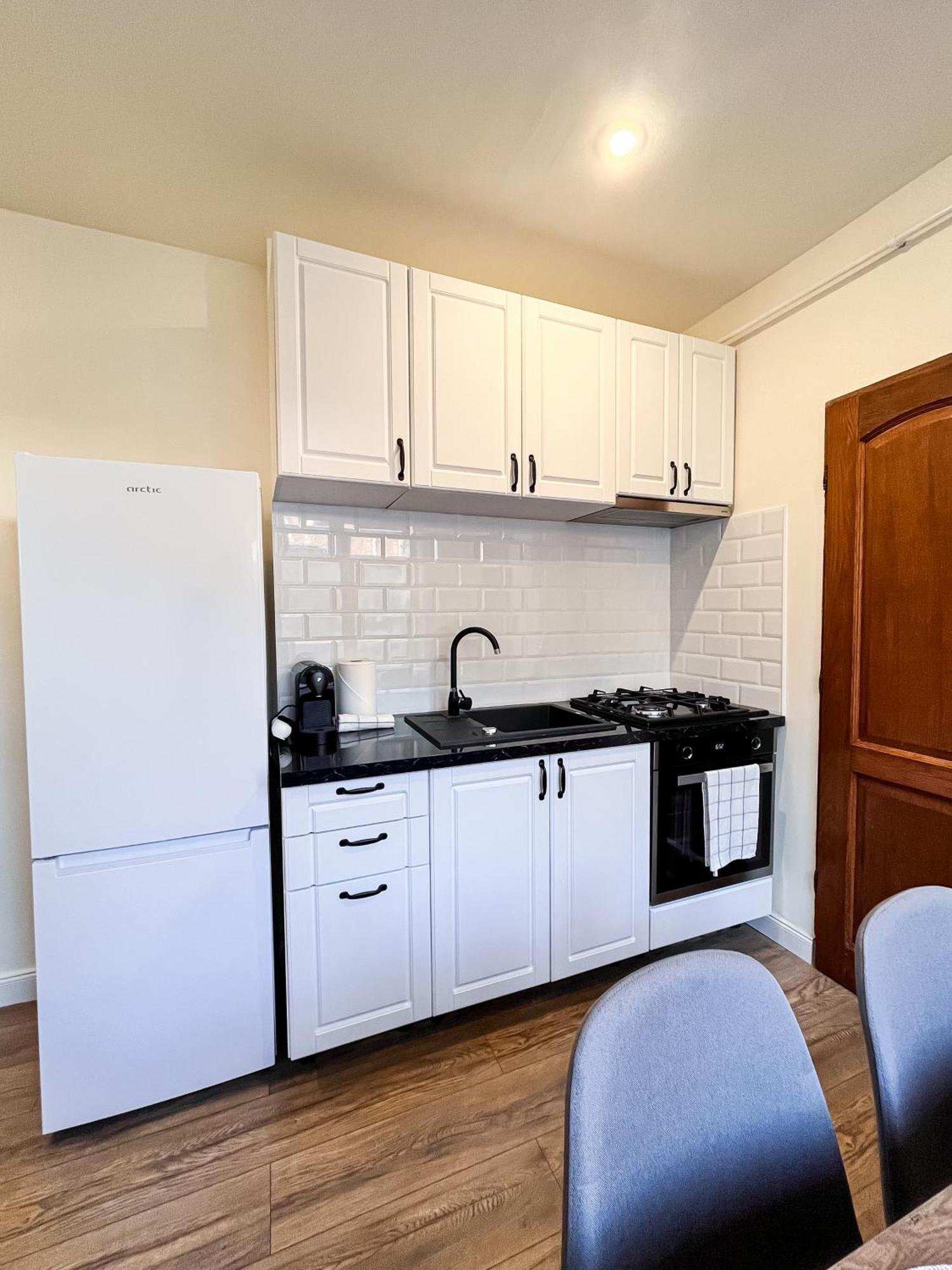 La Teatru - 2Bd Apartment Near Theatre And Old Town 布拉索夫 外观 照片